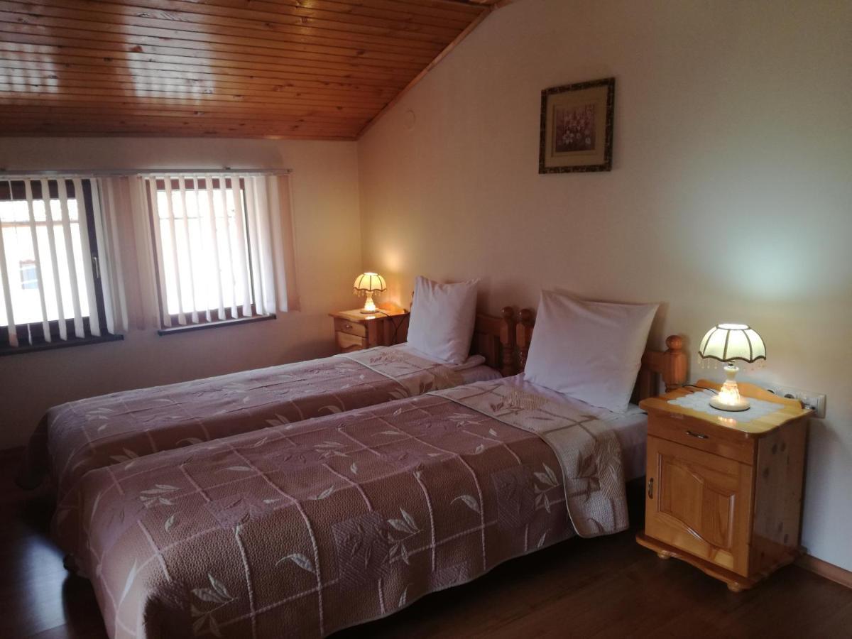 Guest House Benita Девін Екстер'єр фото