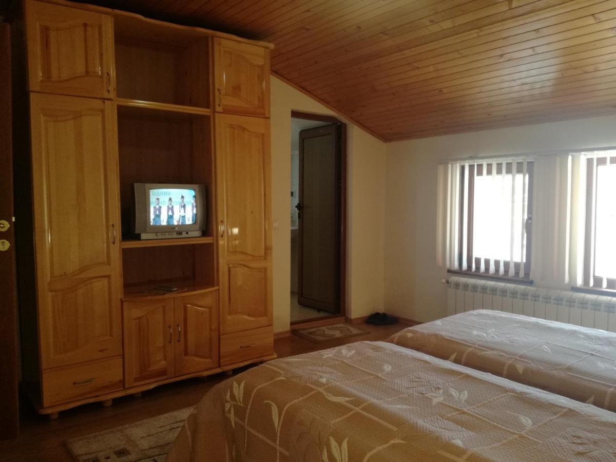 Guest House Benita Девін Екстер'єр фото