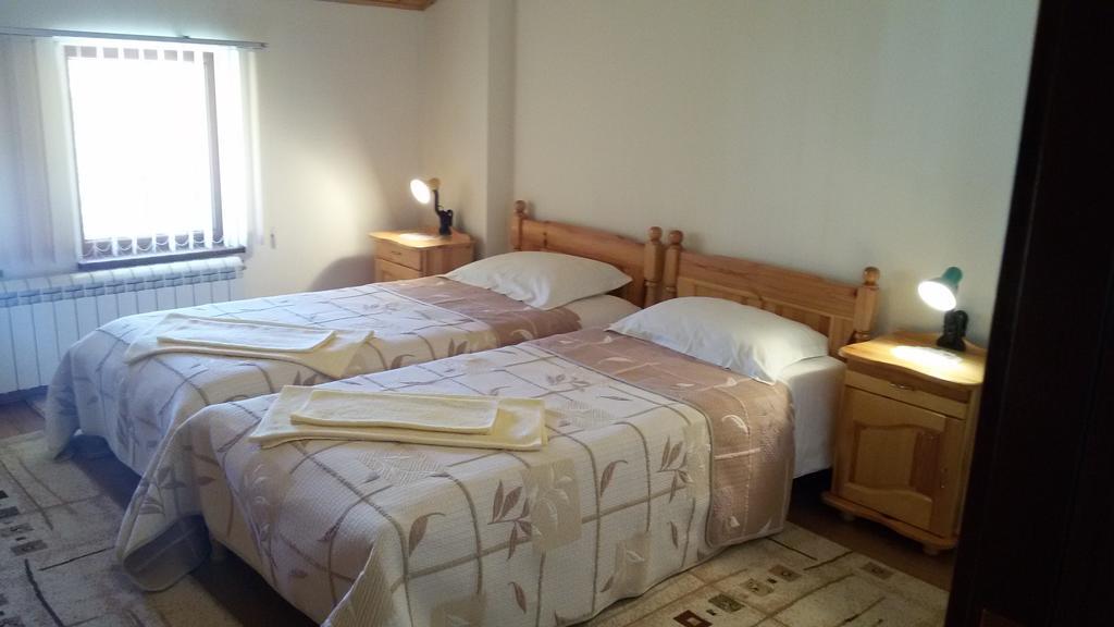 Guest House Benita Девін Екстер'єр фото